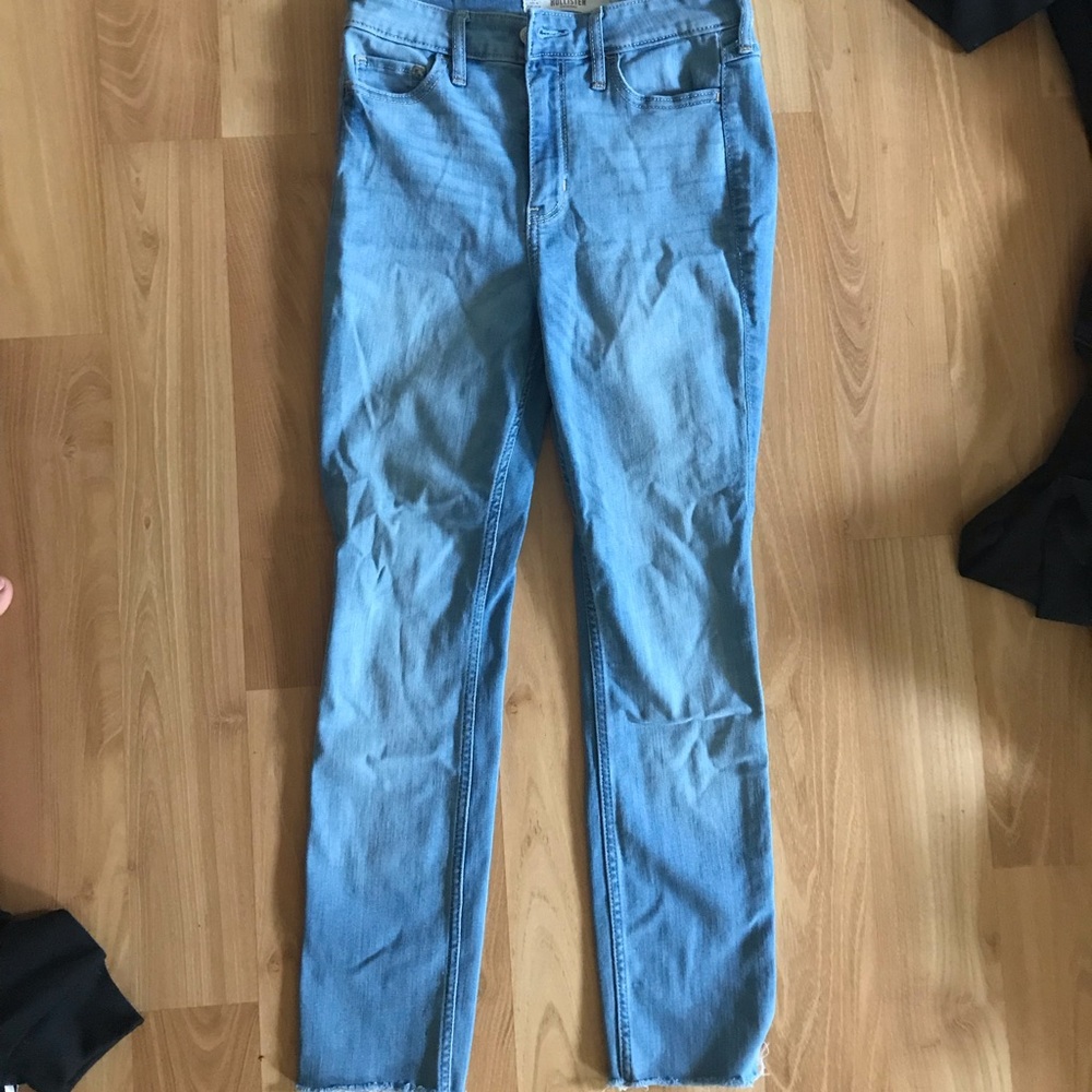 hollister jeans